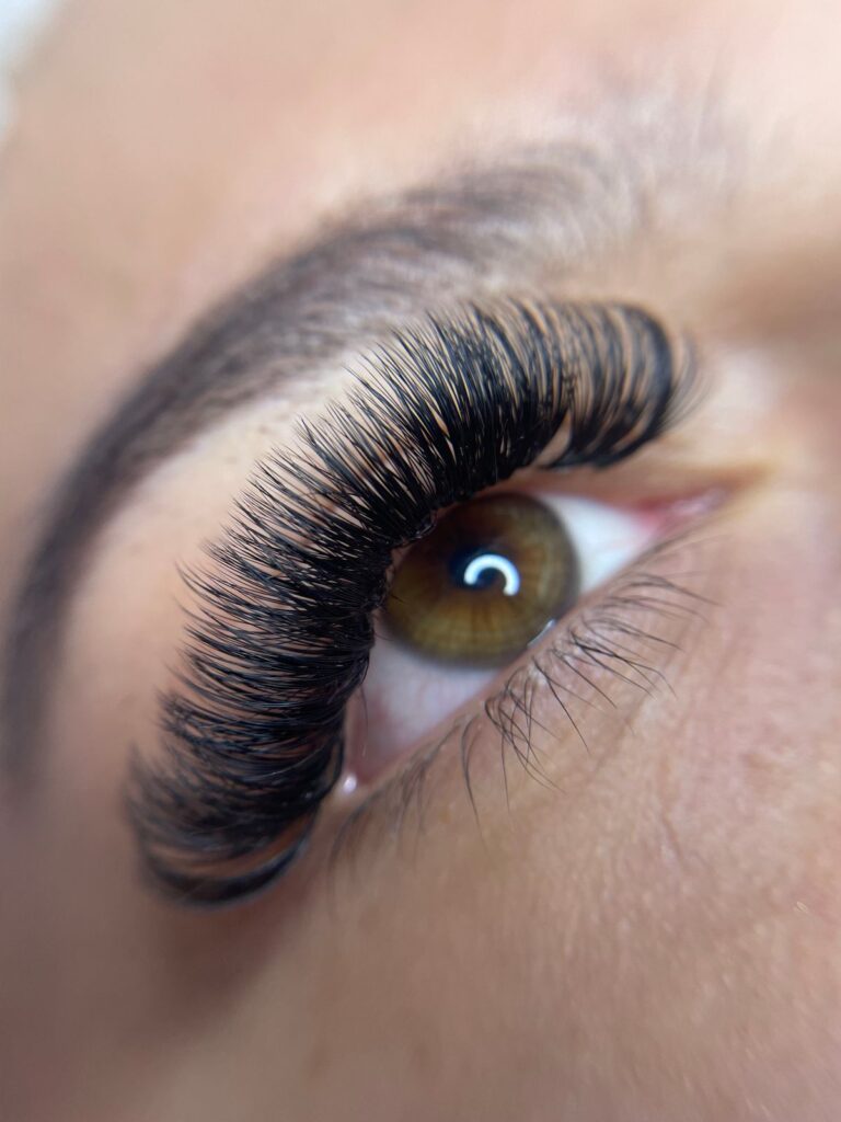 Wimpern-Styling – Prestige Beauty Forming Düsseldorf